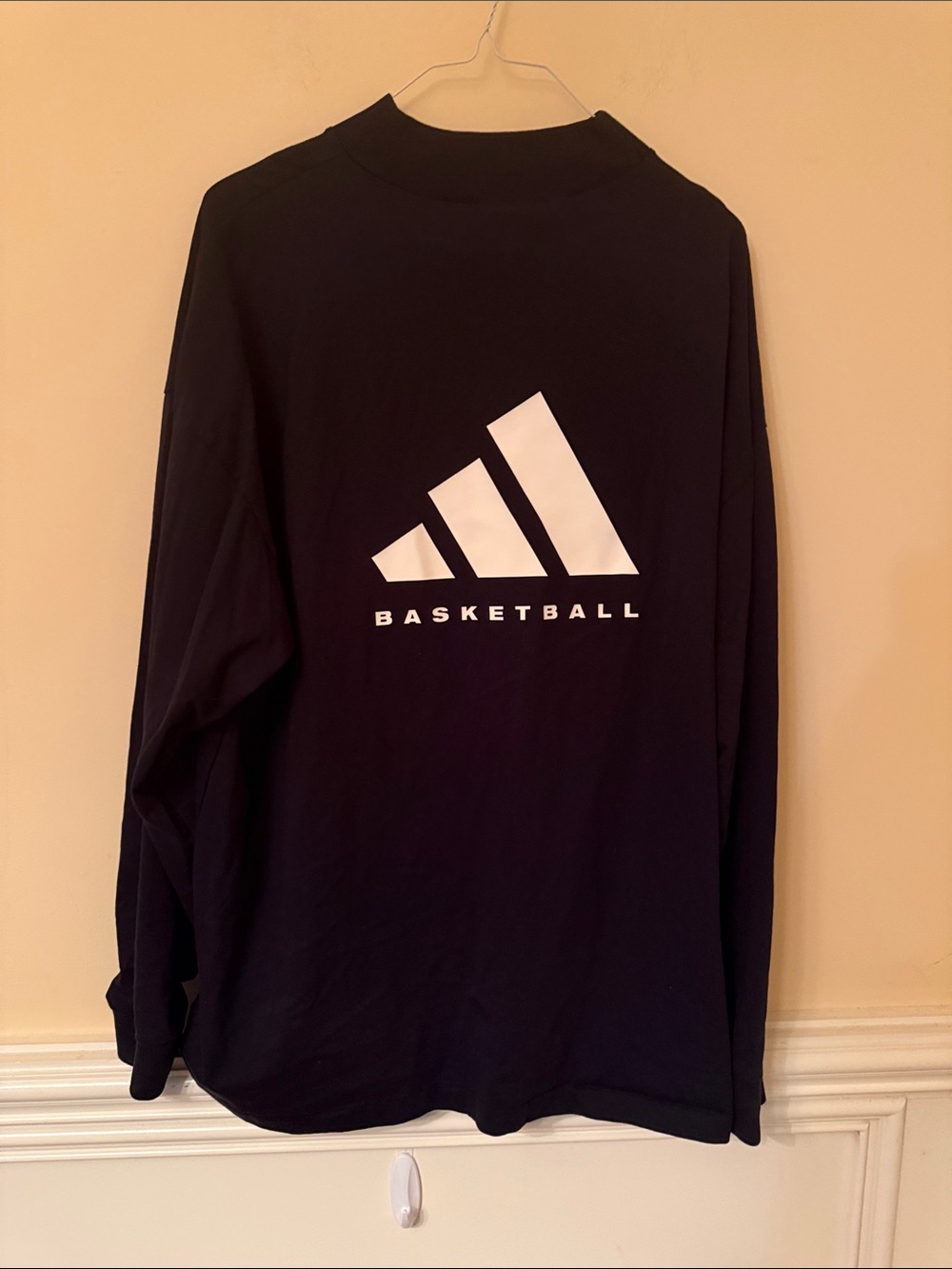 adidas Men’s‎ Long Sleeve Sweatshirt in Black Size XL